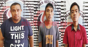 Tiga pelaku peredaran gelap dan penyalahgunaan Narkotika jenis sabu berinisial DA (34), HH (40) dan WI (23), yang berhasil ditangkap Satresnarkoba Polres Tulang Bawang di sebuah rumah yang ada di Kampung Purwajaya