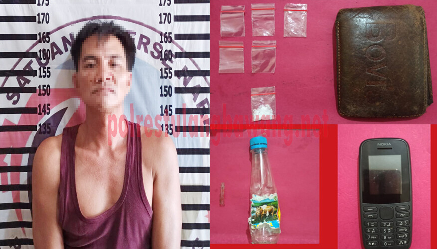 Seorang petani berinisial SA (35), yang ditangkap petugas Satresnarkoba Polres Tulang Bawang di warung pecel yang ada di Dusun Sri Rahayu, Kampung Gedung Bandar Rahayu
